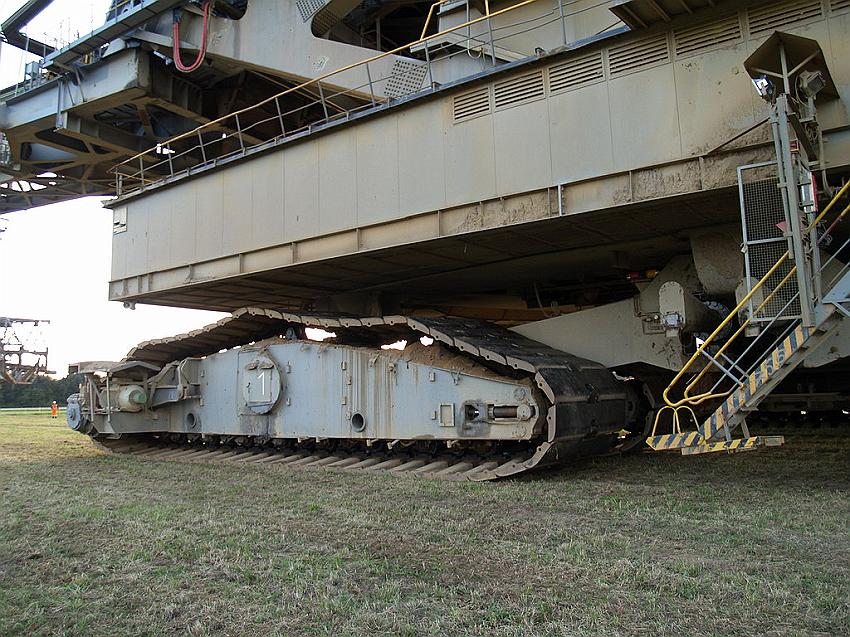 Bagger auf Reisen P225.JPG